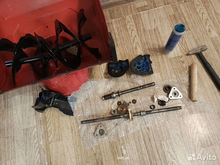 Снегоуборщик на запчасти