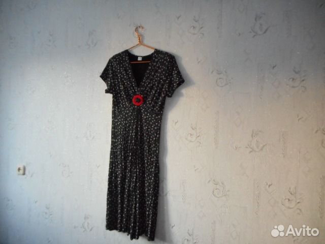 Продаются платья новые