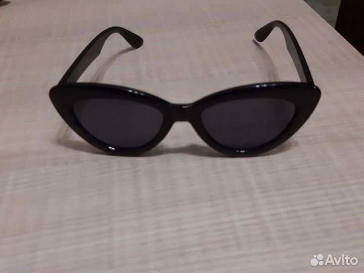 Солнцезащитные очки женские