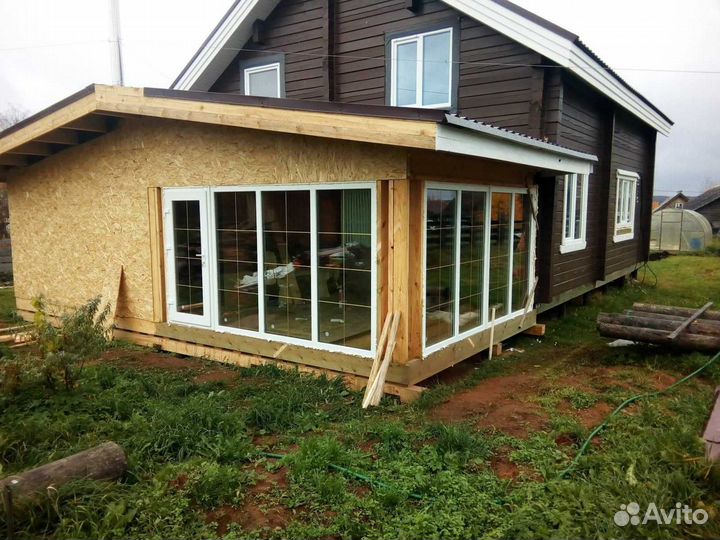 Бригада строителей