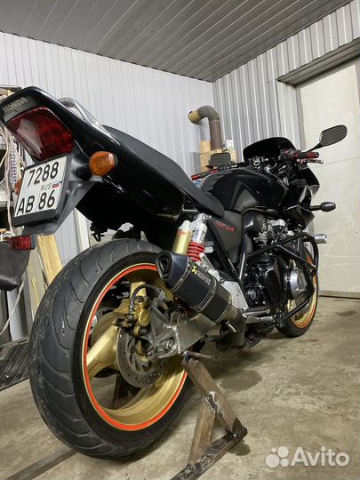 Honda CB400SF Boldor
