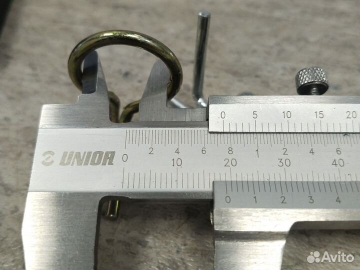 Пружина для поворотного механизма руля самоката