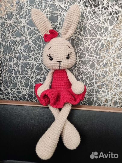 Вязанные игрушка Зайка ручной работы
