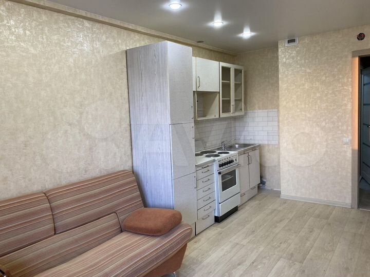 2-к. квартира, 47 м², 6/10 эт.