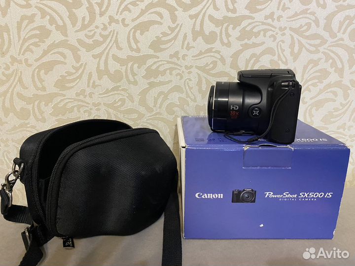 Компактный фотоаппарат