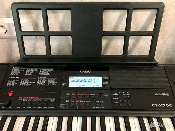 Синтезатор Casio CT-X700