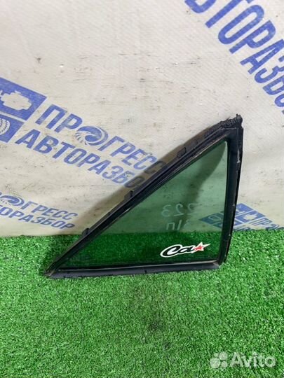 Стекло двери заднее правое Toyota Mark X седан 2.5