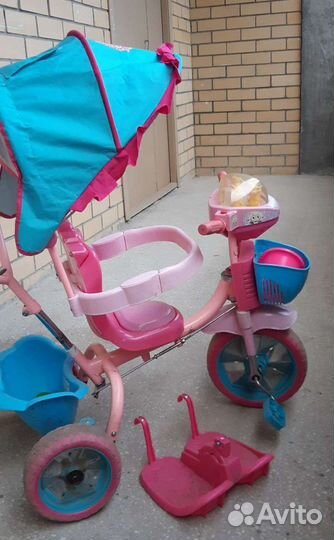 Трехколесный велосипед