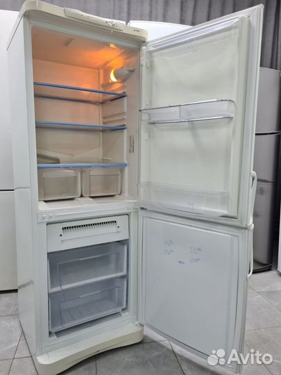 Холодильник indesit C132NFG.016