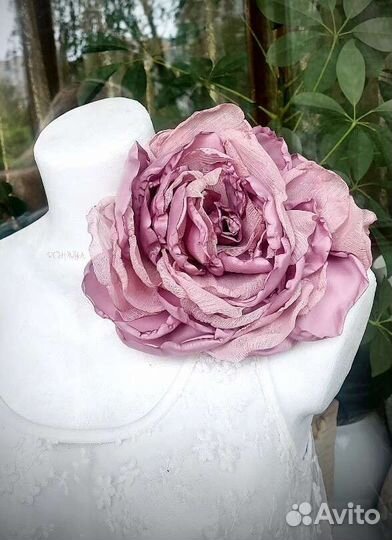 Брошь цветок большой