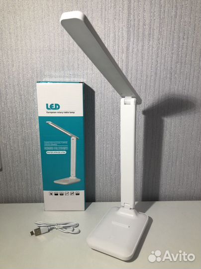 Лампа настольная