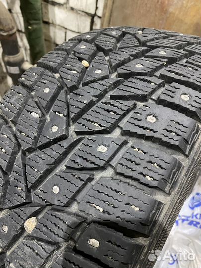 Dunlop SP Winter Ice 02 245/45 R17 99