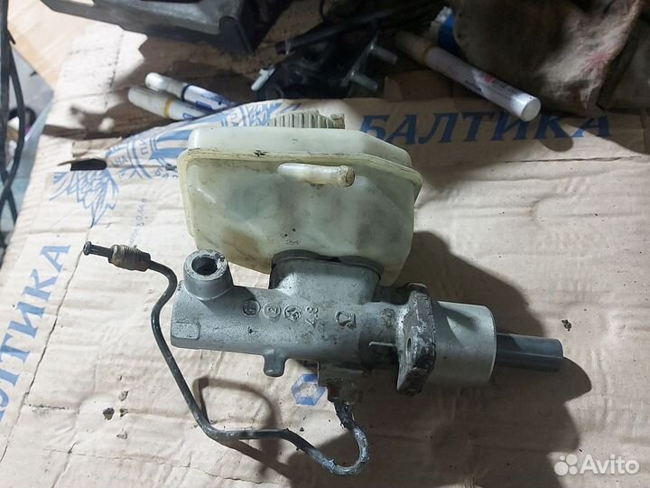 Главный тормозной цилиндр Opel Vectra B