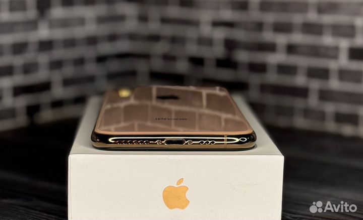 iPhone Xs, 64 ГБ