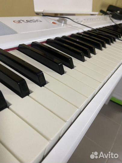 Цифровое пианино artesia