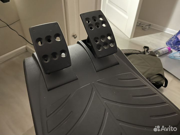 Игровой руль logitech driving force gt