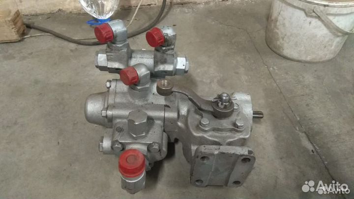 Гидроусилитель руля Гур к-700 700.34.22.000-5 для