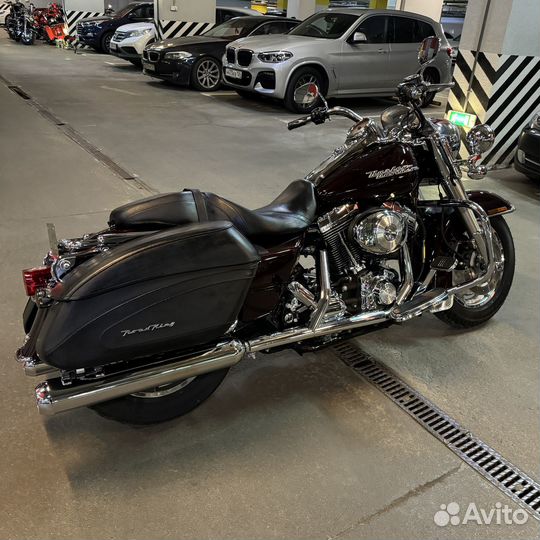 Road King Custom (Black Cherry)