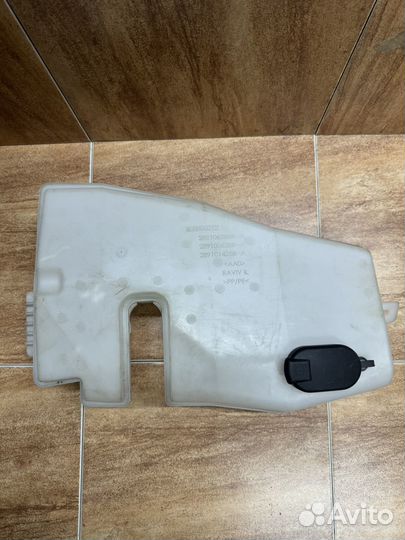 Бачок омывателя Renault Duster 2018 289106288R