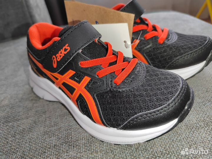 Кроссовки asics новые детские