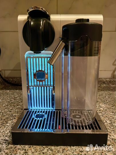 Капсульная кофемашина delonghi nespresso