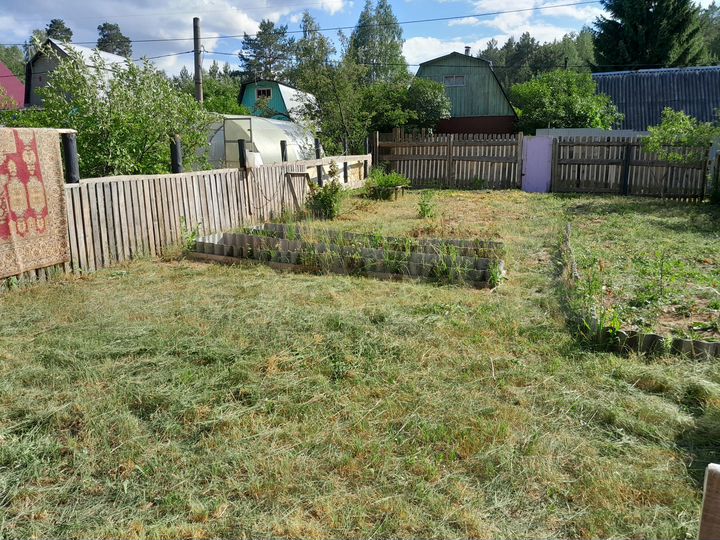 Дача 12 м² на участке 3 сот.