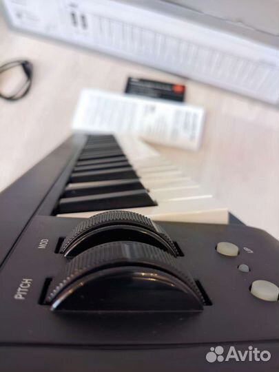 Клавиатура Korg