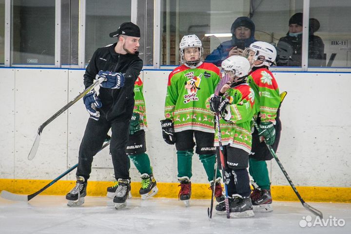 Тренер по хоккею