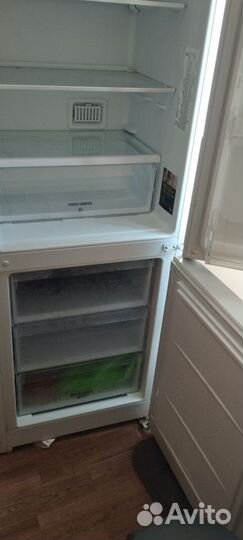 Холодильник hotpoint ariston бу