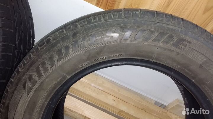 Bridgestone Dueler H/P Sport 215/65 R16 98H