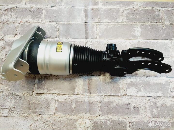 Пневматическая стойка Фольцваген гп 7L8616039