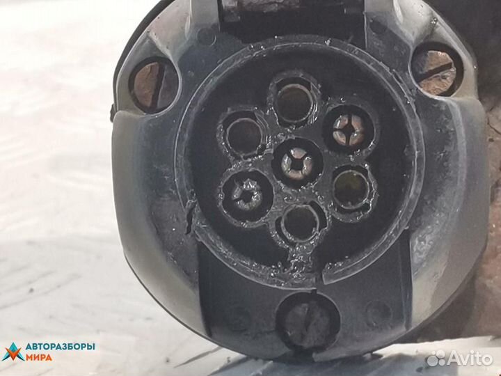 Прицепное устройство (фаркоп) Volvo S40 1998
