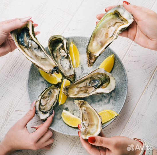 Официант от 16 лет в Москве