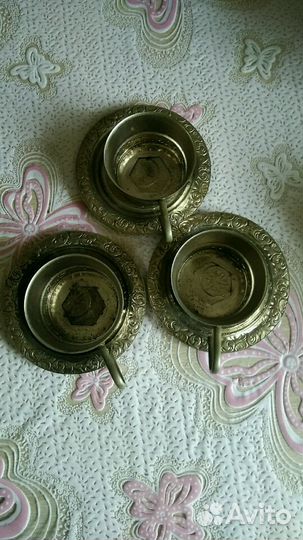Подстаканники с блюдцами