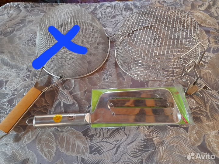 Кастрюли.Чашки.Кухонные принадлежности