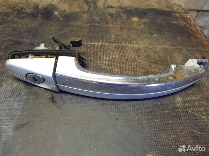 Ручка двери передняя правая Ford Focus 2