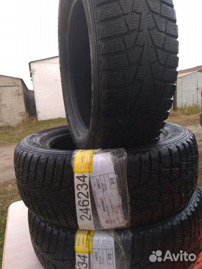 Arctic Claw Winter TXI 225/60 R17