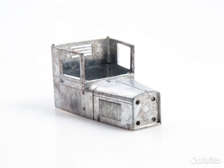 Сборная модель автомобиля AVD Models 1571AVD