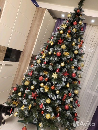 Елка искусственная