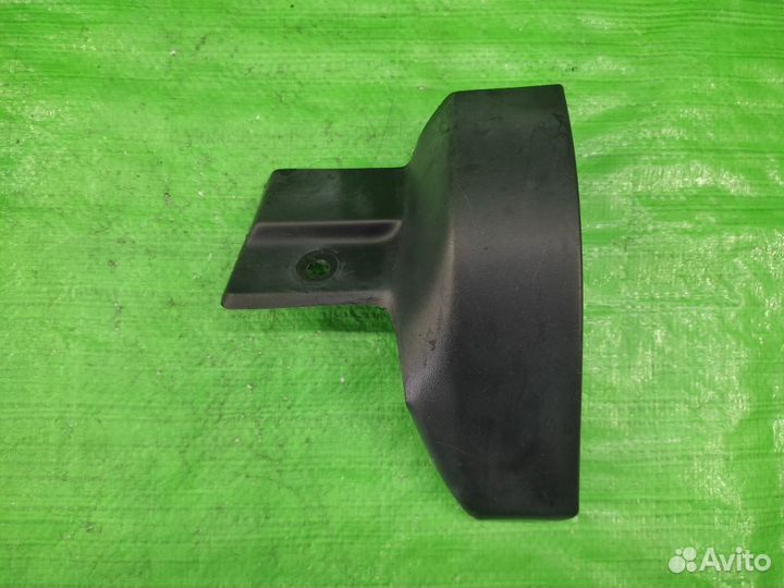 Брызговик передний левый Dodge Caliber 2006-2011