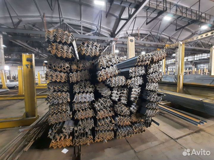 Уголок металлический 63х63х6 длина 6м Ст3