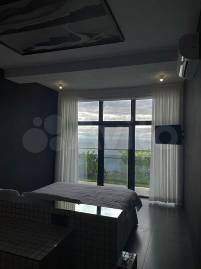 3-к. квартира, 158 м², 3/3 эт.