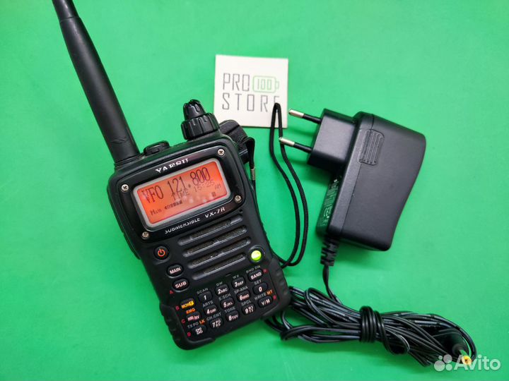 Рация Yaesu VX-7R