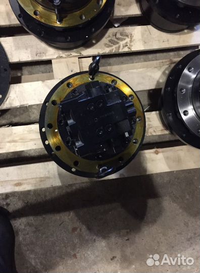 Редуктор хода с мотором sumitomo SH60