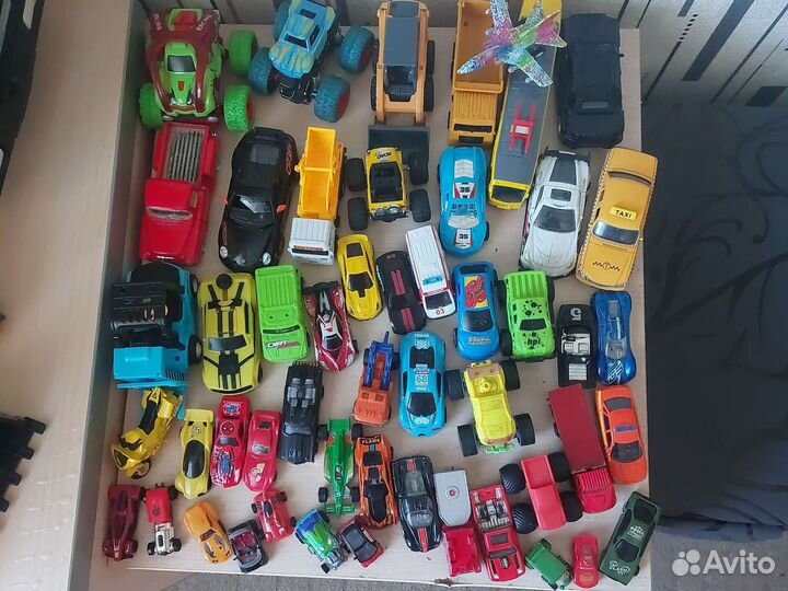Детские игрушки машины