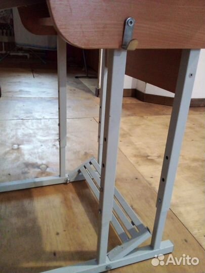 Школьная парта