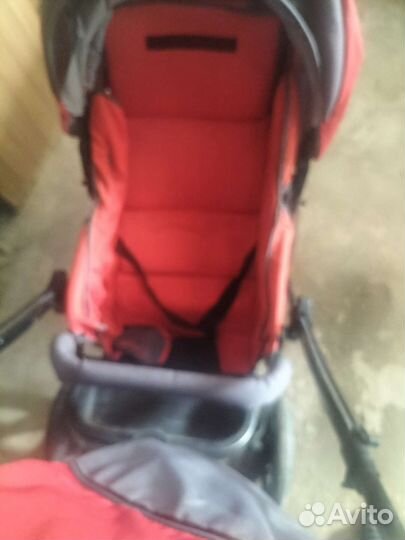 Прогулочная коляска