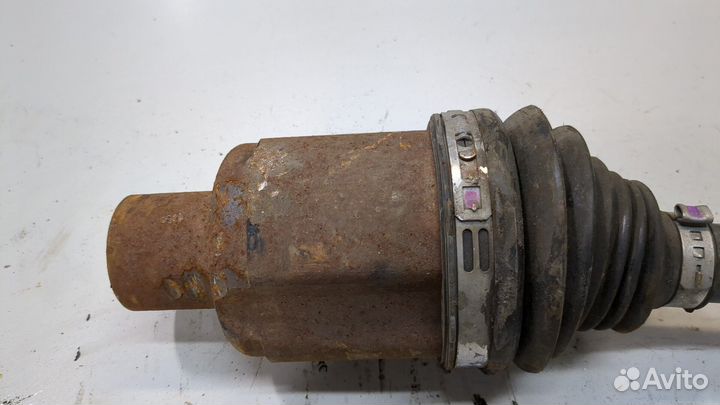 Полуось правая передняя Chevrolet Trax