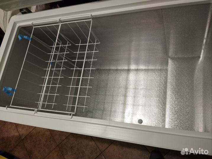 Морозилка морозильный ларь 301л