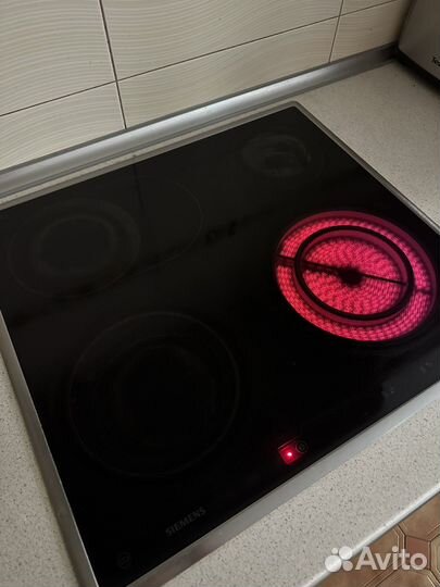 Духовой шкаф с варочной панелью Siemens